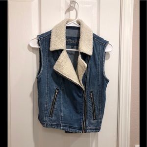 3 for $15 - BULLHEAD Sherpa-lined denim vest